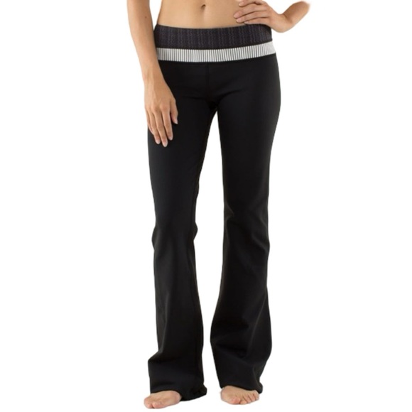 Vintage Lululemon Flare Groove Pant Regular Sz 5/6 34” Inseam - Picture 4 of 8